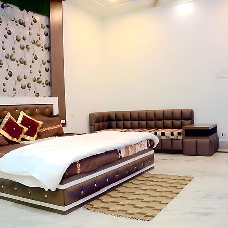Taj Square A Luxurious Family Homestay Agra  Esterno foto