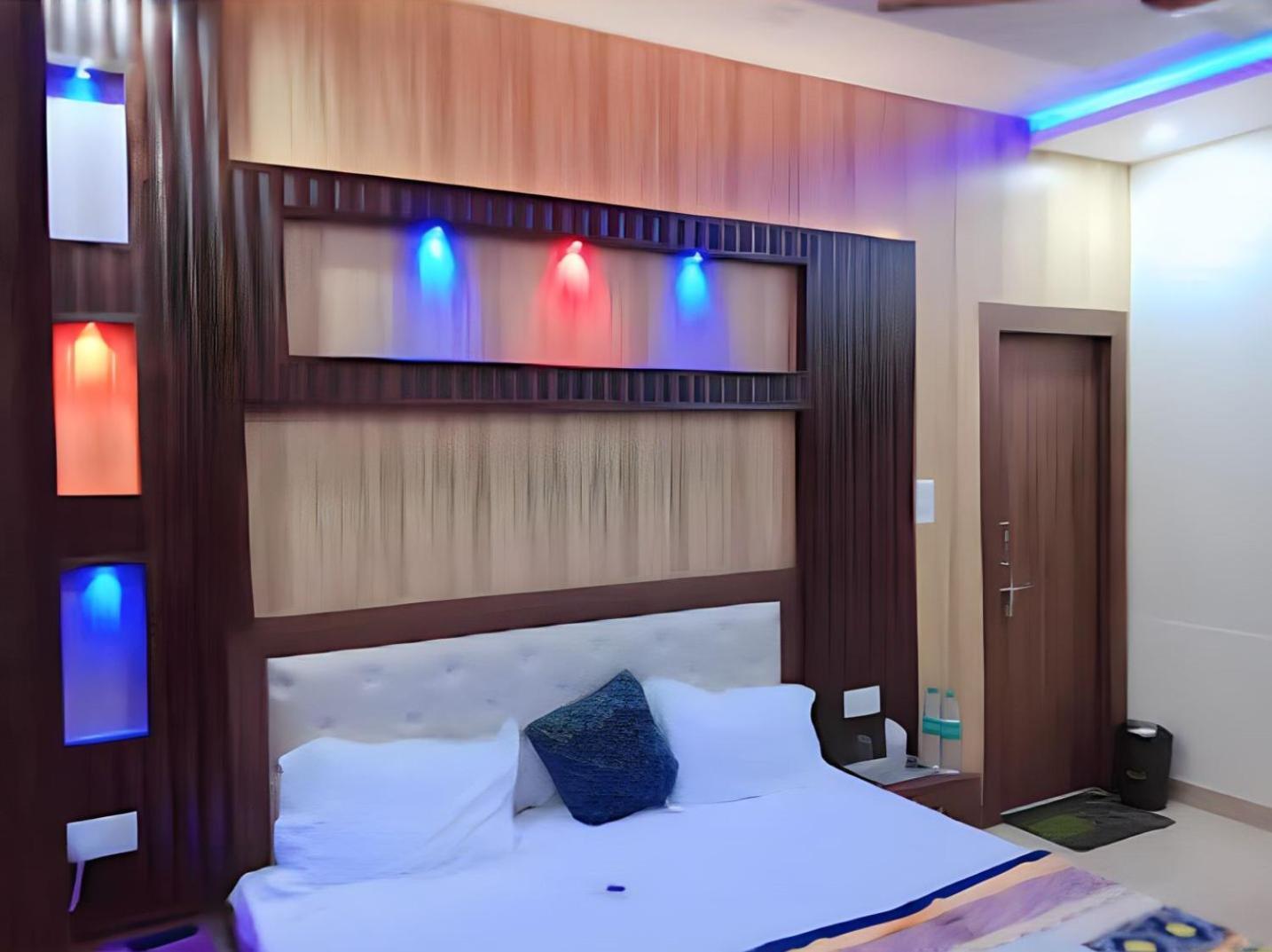 Taj Square A Luxurious Family Homestay Agra  Esterno foto