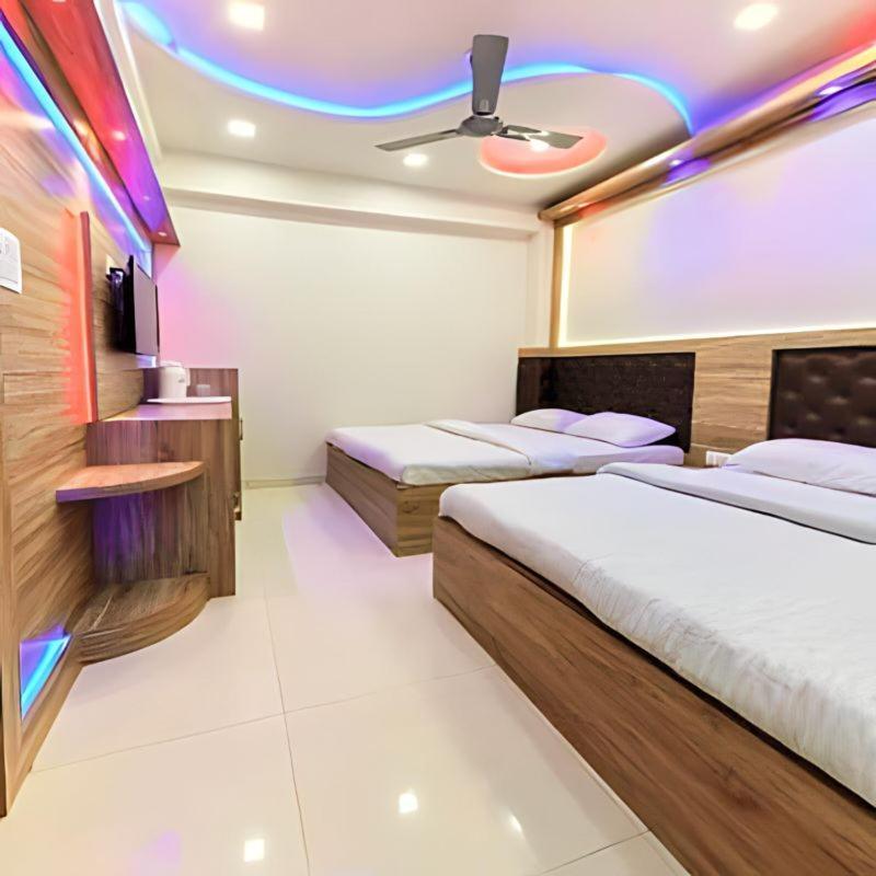 Taj Square A Luxurious Family Homestay Agra  Esterno foto