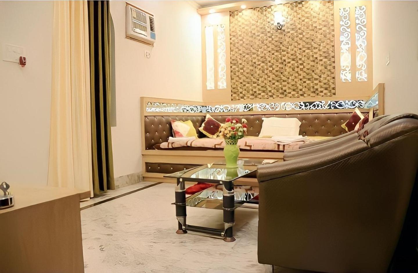 Taj Square A Luxurious Family Homestay Agra  Esterno foto