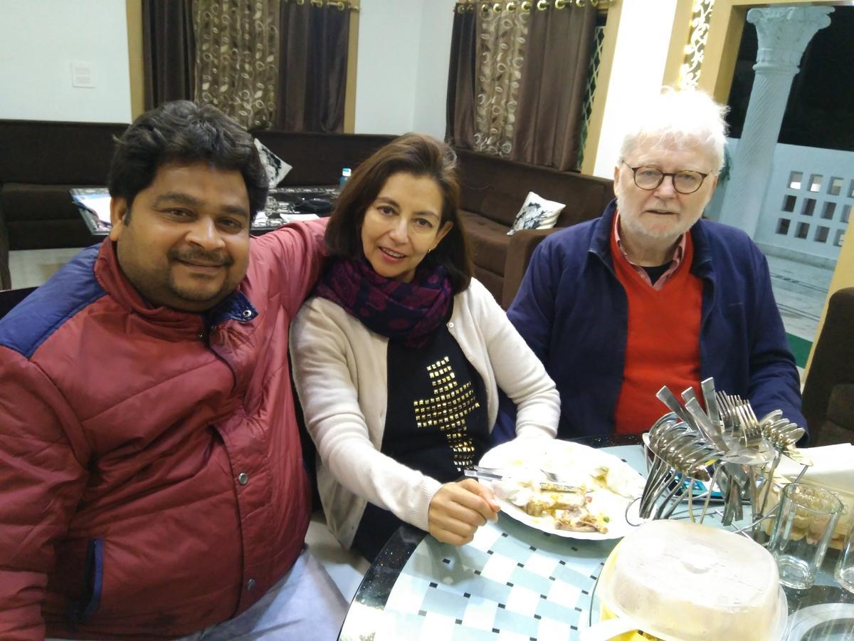 Taj Square A Luxurious Family Homestay Agra  Esterno foto