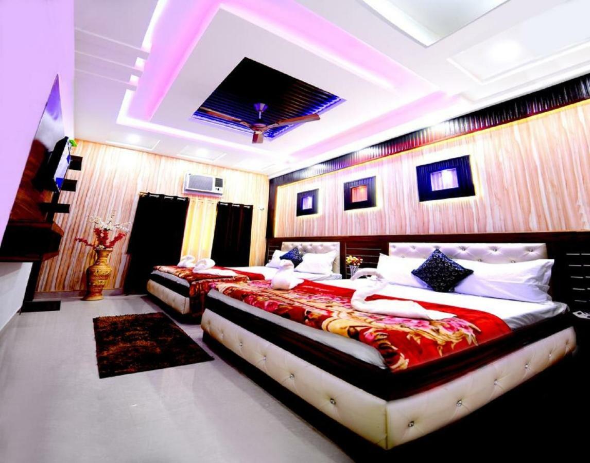 Taj Square A Luxurious Family Homestay Agra  Esterno foto